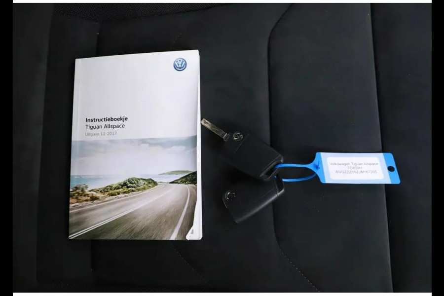 Volkswagen Tiguan Allspace 1.4 TSI Comfortline Business l PANO l TREKHAAK