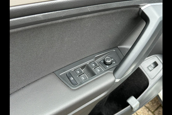 Volkswagen Tiguan Allspace 1.4 TSI Comfortline Business l PANO l TREKHAAK