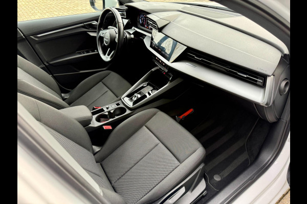 Audi A3 Limousine 30 TFSI Pro Line, NAP, CarPlay, LED, Virtual Cockpit