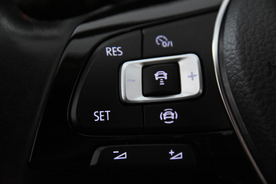 Volkswagen Tiguan 1.5 TSI iQ-Drive *1ste Eigenaar*Navigatie*PDC*