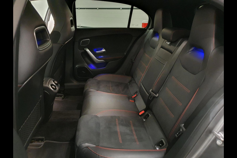 Mercedes-Benz A-Klasse 220 Premium Plus | MAT GRIJS / PANO / MEMORY / KEYLESS / BURMESTER / MASSAGE / DIAMOND GRILLE / 19 INCH !