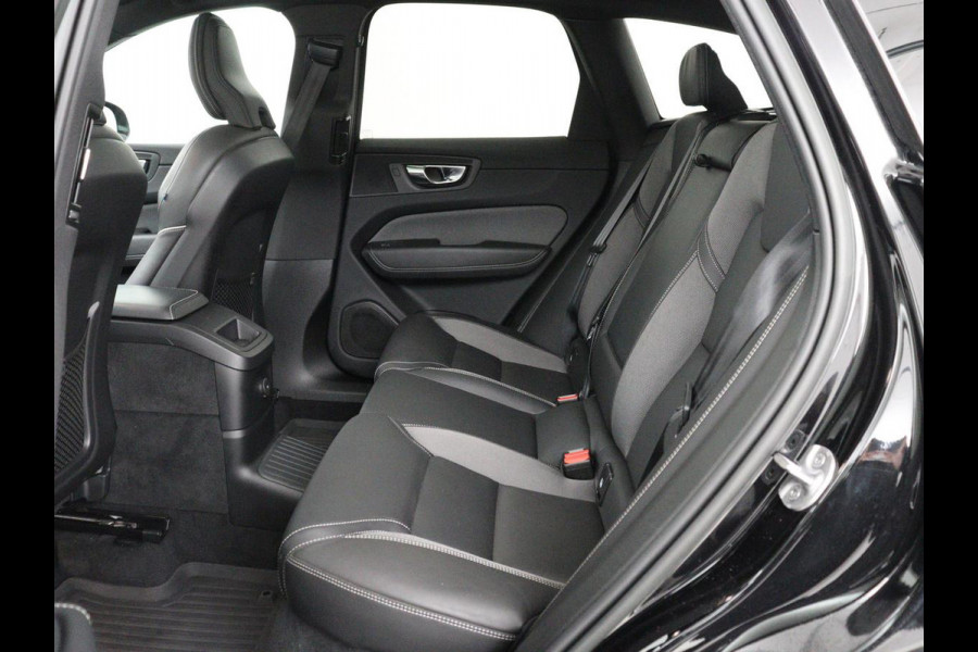 Volvo XC60 2.0 T6 Plug-in hybrid AWD R-Design | Panoramadak | Trekhaak| Stoelverwarming | Camera | Adaptive cruise | Half leder | Carplay | Memory | Navigatie | Keyless | Facelift Model | PHEV