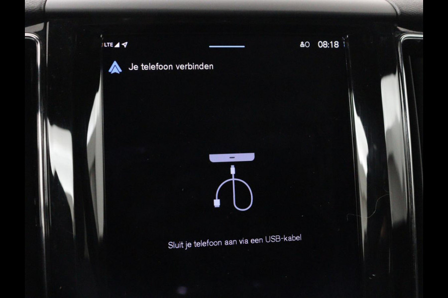 Volvo XC60 2.0 T6 Plug-in hybrid AWD R-Design | Panoramadak | Trekhaak| Stoelverwarming | Camera | Adaptive cruise | Half leder | Carplay | Memory | Navigatie | Keyless | Facelift Model | PHEV