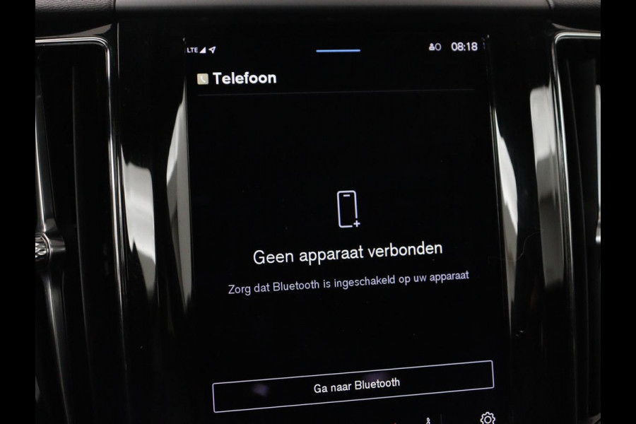 Volvo XC60 2.0 T6 Plug-in hybrid AWD R-Design | Panoramadak | Trekhaak| Stoelverwarming | Camera | Adaptive cruise | Half leder | Carplay | Memory | Navigatie | Keyless | Facelift Model | PHEV