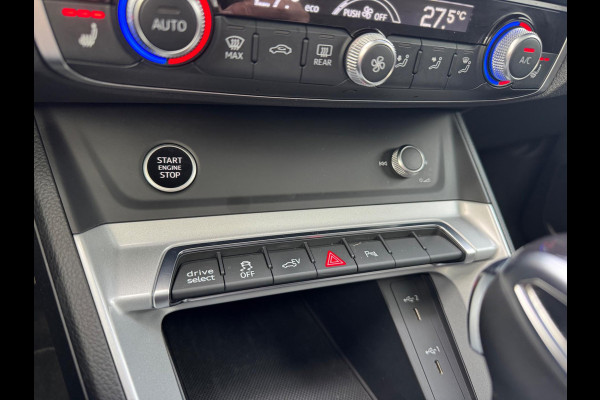 Audi Q3 Sportback 45 TFSI e S Edition Panorama 245PK Matrix 2022 sfeerverlichting