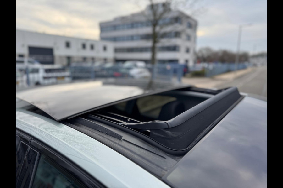 Audi Q3 Sportback 45 TFSI e S Edition Panorama 245PK Matrix 2022 sfeerverlichting