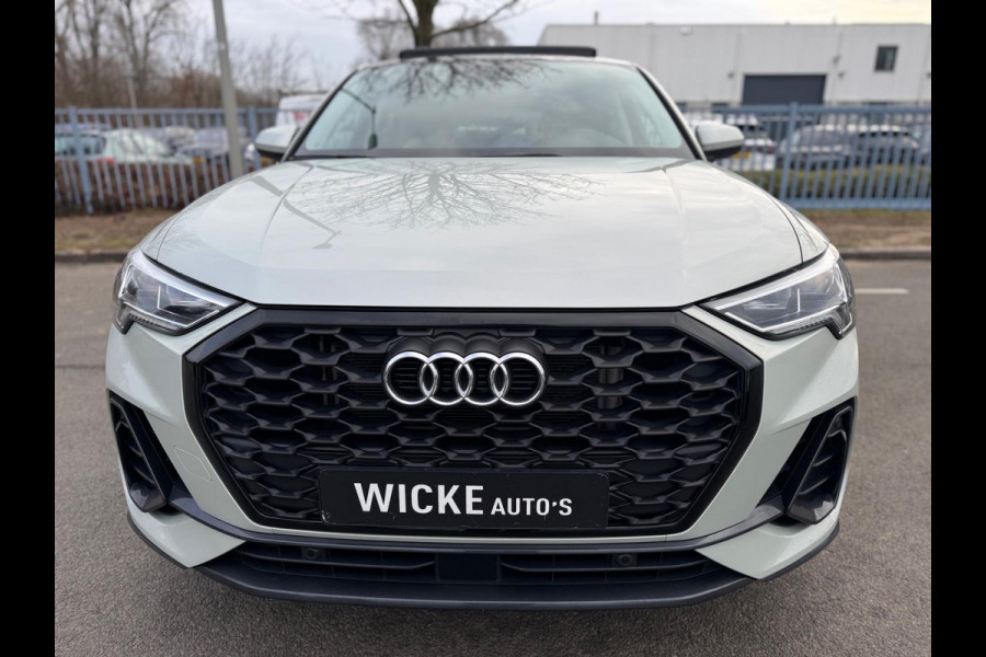 Audi Q3 Sportback 45 TFSI e S Edition Panorama 245PK Matrix 2022 sfeerverlichting