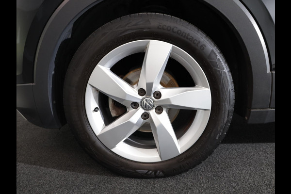Volkswagen T-Cross 1.0 TSI Style 115 pk | Navigatie | Parkeersensoren | Adaptieve cruise control | LED koplampen |