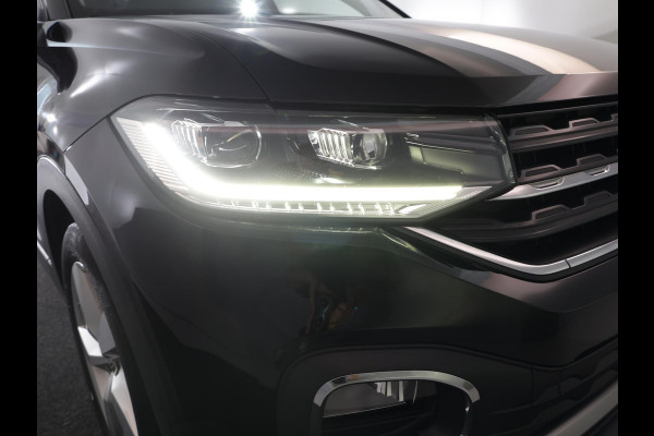 Volkswagen T-Cross 1.0 TSI Style 115 pk | Navigatie | Parkeersensoren | Adaptieve cruise control | LED koplampen |