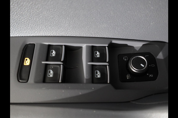 Volkswagen T-Cross 1.0 TSI Style 115 pk | Navigatie | Parkeersensoren | Adaptieve cruise control | LED koplampen |