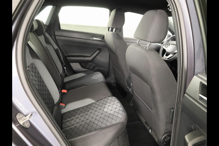Volkswagen Polo 1.0 TSI R-Line 95PK | Navigatie | Camera | Stoelverwarming | Verlengde garantie