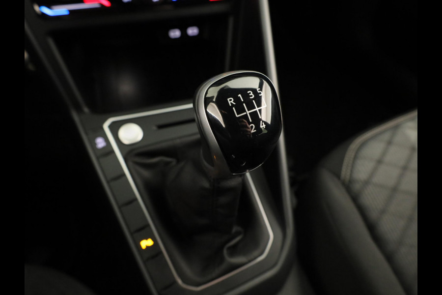 Volkswagen Polo 1.0 TSI R-Line 95PK | Navigatie | Camera | Stoelverwarming | Verlengde garantie
