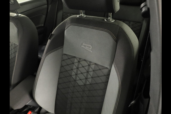 Volkswagen Polo 1.0 TSI R-Line 95PK | Navigatie | Camera | Stoelverwarming | Verlengde garantie