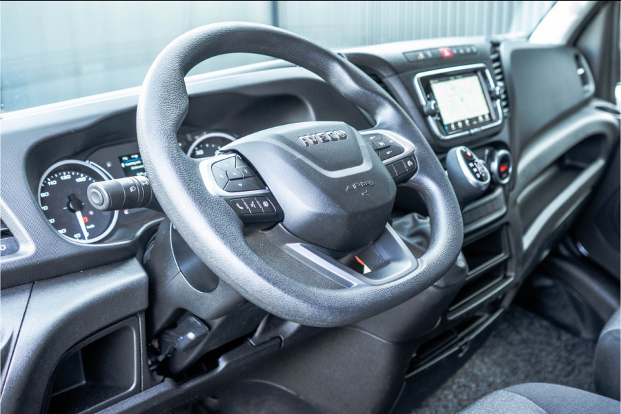 Iveco Daily 35C18 3.0 180PK | Bakwagen met laadklep | N1 | Automaat | Cruise | Airco