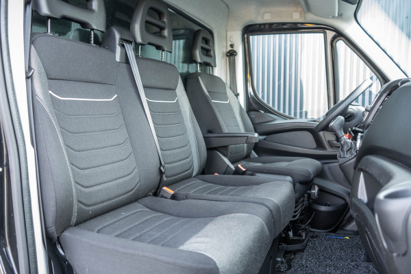 Iveco Daily 35C18 3.0 180PK | Bakwagen met laadklep | N1 | Automaat | Cruise | Airco