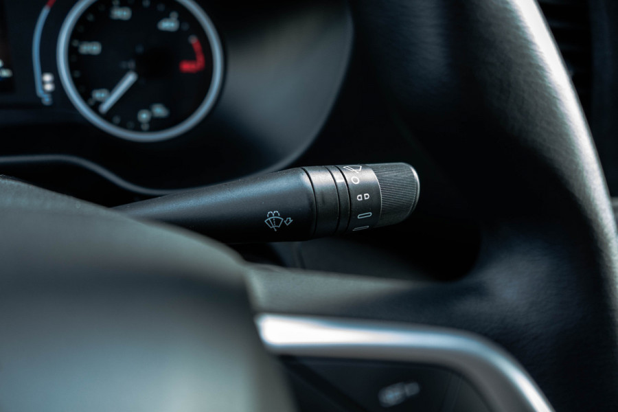 Iveco Daily 35C18 3.0 180PK | Bakwagen met laadklep | N1 | Automaat | Cruise | Airco