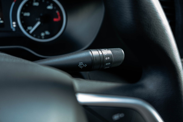 Iveco Daily 35C18 3.0 180PK | Bakwagen met laadklep | N1 | Automaat | Cruise | Airco