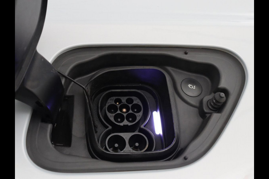 Polestar 2 Long Range Single Motor 78 kWh | SOH 90% | Panoramadak | Warmtepomp | Trekhaak | Stoelverwarming | Harman/Kardon | Camera | Achterbankverwarming | Navigatie | 20'' | Keyless