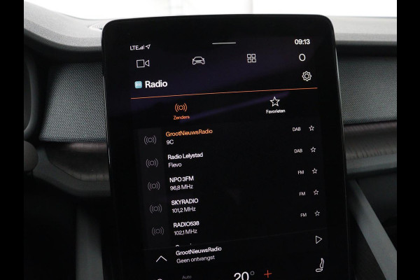 Polestar 2 Long Range Single Motor 78 kWh | SOH 90% | Panoramadak | Warmtepomp | Trekhaak | Stoelverwarming | Harman/Kardon | Camera | Achterbankverwarming | Navigatie | 20'' | Keyless