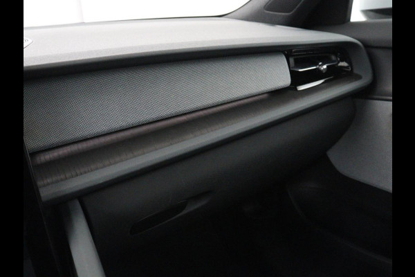 Polestar 2 Long Range Single Motor 78 kWh | SOH 90% | Panoramadak | Warmtepomp | Trekhaak | Stoelverwarming | Harman/Kardon | Camera | Achterbankverwarming | Navigatie | 20'' | Keyless