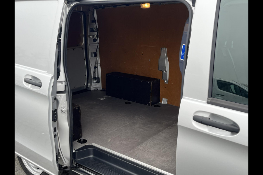 Mercedes-Benz Vito 111 CDI Lang*NAVI*CAM*A/C*TEL*3PERS*
