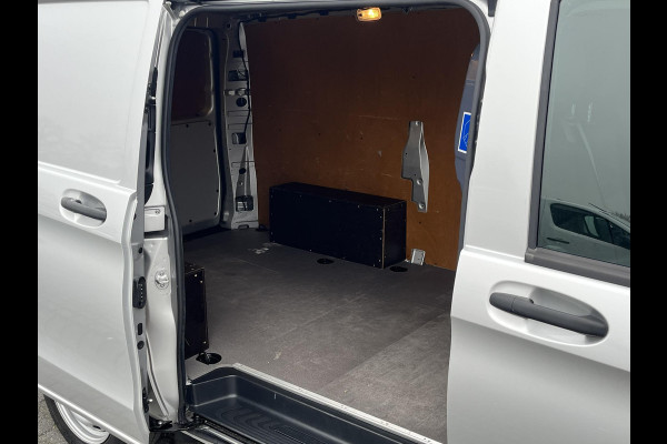 Mercedes-Benz Vito 111 CDI Lang*NAVI*CAM*A/C*TEL*3PERS*