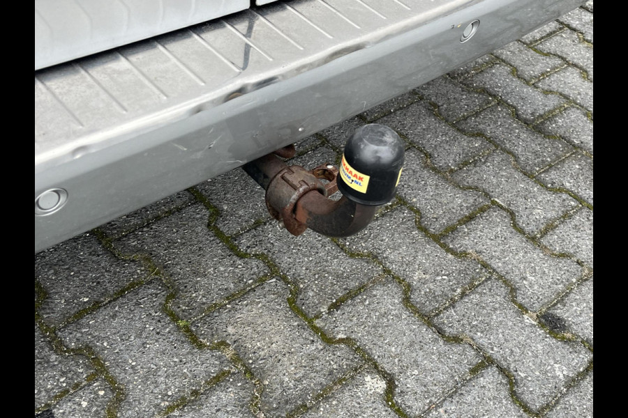 Mercedes-Benz Vito 111 CDI Lang*NAVI*CAM*A/C*TEL*3PERS*