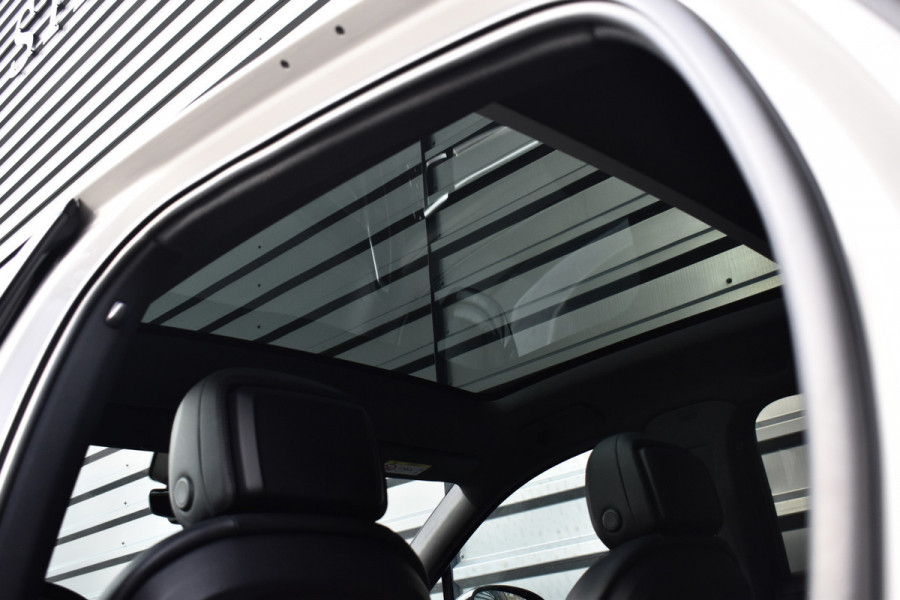 Porsche Cayenne Coupé 3.0 E-Hybrid 462pk Platinum Edition Techart *Krijt* | Pano | 22'' Wielen | Trekhaak | Massage | Stoelventilatie | Bose | Head-Up | Luchtvering |