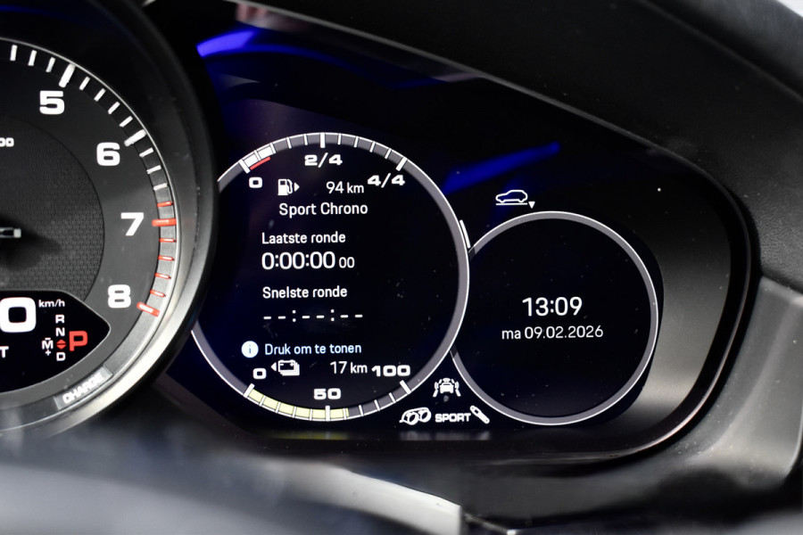 Porsche Cayenne Coupé 3.0 E-Hybrid 462pk Platinum Edition Techart *Krijt* | Pano | 22'' Wielen | Trekhaak | Massage | Stoelventilatie | Bose | Head-Up | Luchtvering |