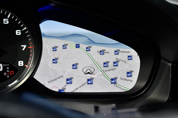 Porsche Cayenne Coupé 3.0 E-Hybrid 462pk Platinum Edition Techart *Krijt* | Pano | 22'' Wielen | Trekhaak | Massage | Stoelventilatie | Bose | Head-Up | Luchtvering |