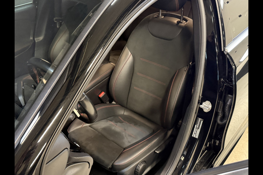 Mercedes-Benz A-Klasse 250 e Business Solution AMG Limited | Sfeerverlichting | Apple Carplay | Camera