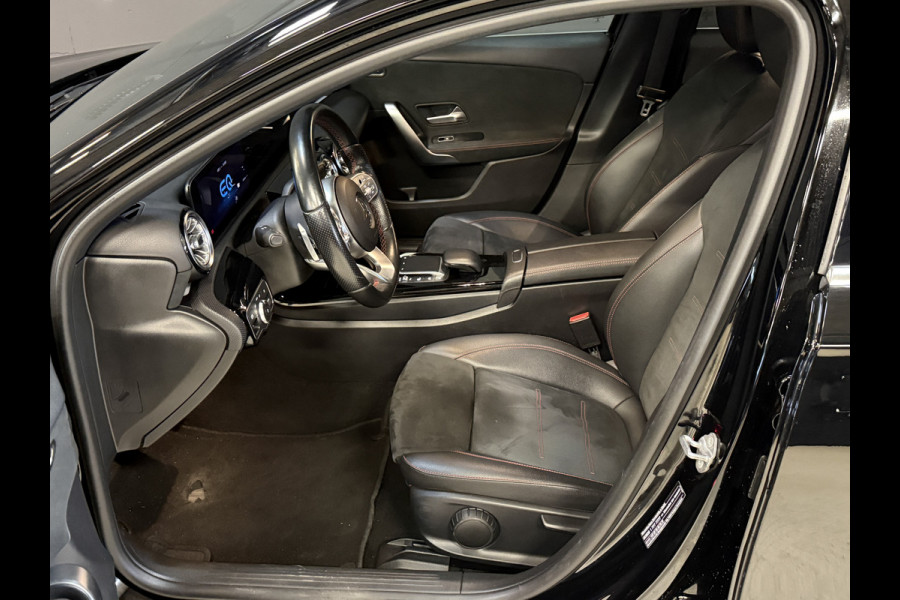 Mercedes-Benz A-Klasse 250 e Business Solution AMG Limited | Sfeerverlichting | Apple Carplay | Camera