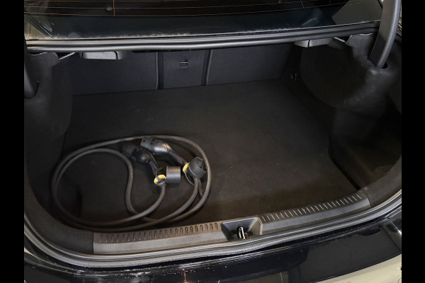 Mercedes-Benz A-Klasse 250 e Business Solution AMG Limited | Sfeerverlichting | Apple Carplay | Camera