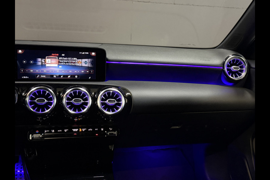 Mercedes-Benz A-Klasse 250 e Business Solution AMG Limited | Sfeerverlichting | Apple Carplay | Camera