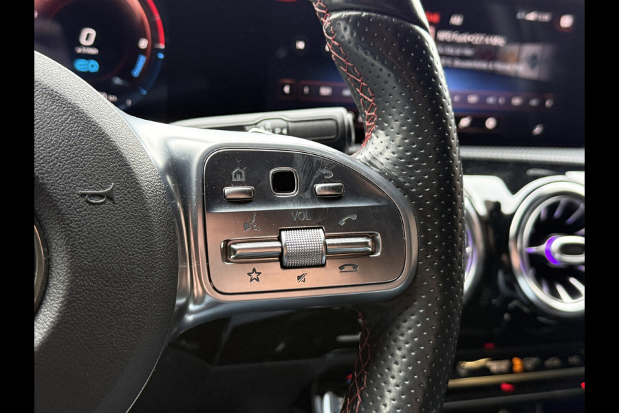 Mercedes-Benz A-Klasse 250 e Business Solution AMG Limited | Sfeerverlichting | Apple Carplay | Camera