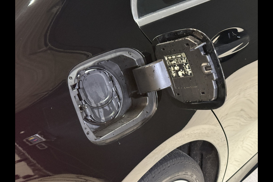 Mercedes-Benz A-Klasse 250 e Business Solution AMG Limited | Sfeerverlichting | Apple Carplay | Camera