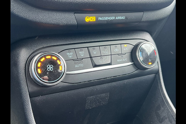 Ford Fiesta BWJ 11-2022 | 1.0T 126PK Hybrid ST-Line | CLIMA | NAVI | SPOILERKIT | CRUISE | SPORTSTOELEN | CARPLAY |
