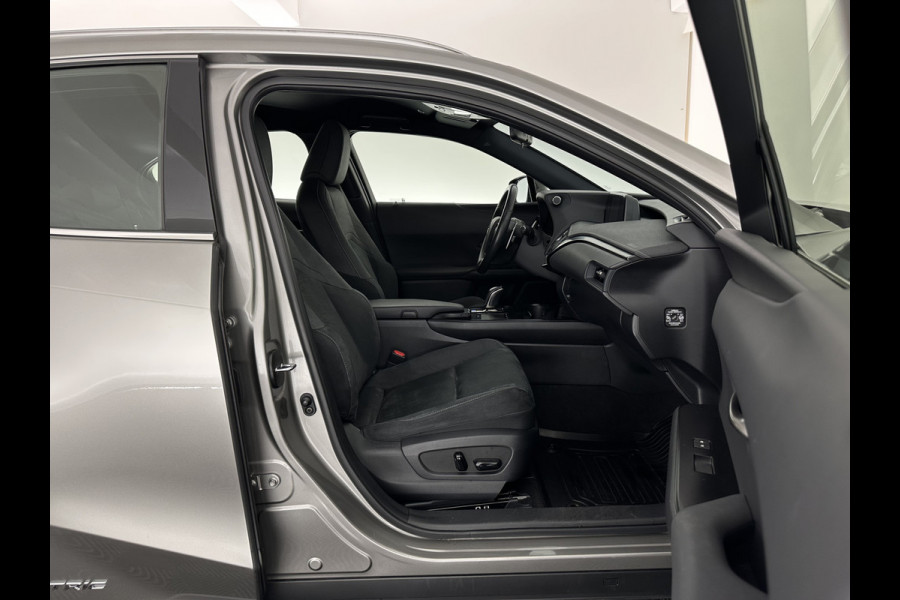 Lexus UX 300e Business 54 kWh (INCL.BTW) *DIGI-COCKPIT | FULL-LED | NAVI-FULLMAP | DAB+ | KEYLESS | CAMERA | COMFORT-SEATS | ECC | PDC | 17''ALU*