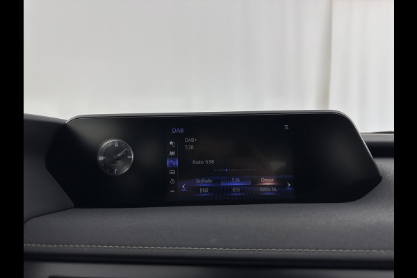 Lexus UX 300e Business 54 kWh (INCL.BTW) *DIGI-COCKPIT | FULL-LED | NAVI-FULLMAP | DAB+ | KEYLESS | CAMERA | COMFORT-SEATS | ECC | PDC | 17''ALU*