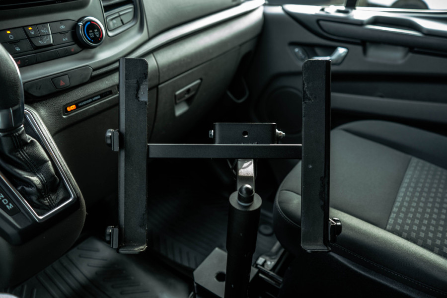 Ford Transit Custom 2.0 TDCI L1H1 | 1e EIG. | 130pk | Automaat | LED | Camera | Stoelverw. | Cruise | Airco