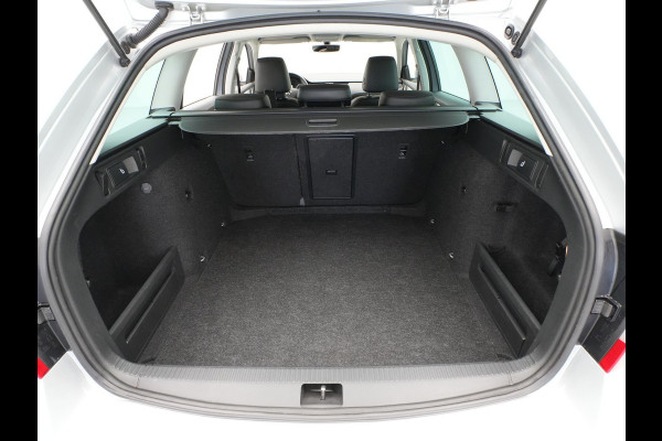 Škoda Octavia Combi 1.0 TSI 115pk Greentech Business Edition Navigatie Stoelverwarming Carplay Pdc Cruise 144