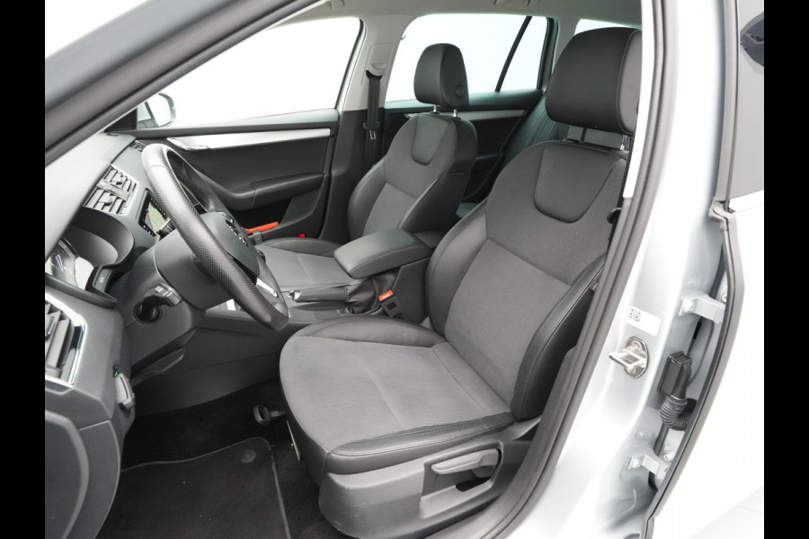 Škoda Octavia Combi 1.0 TSI 115pk Greentech Business Edition Navigatie Stoelverwarming Carplay Pdc Cruise 144