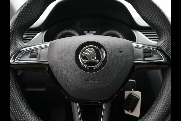 Škoda Octavia Combi 1.0 TSI 115pk Greentech Business Edition Navigatie Stoelverwarming Carplay Pdc Cruise 144