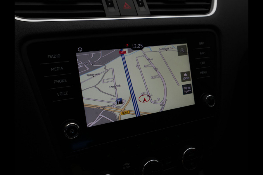 Škoda Octavia Combi 1.0 TSI 115pk Greentech Business Edition Navigatie Stoelverwarming Carplay Pdc Cruise 144