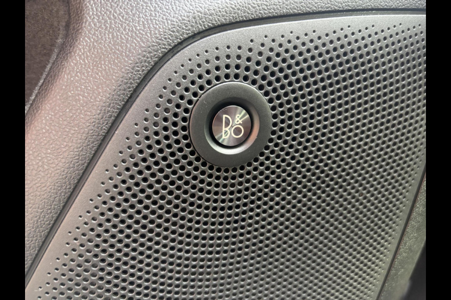 Ford Focus 1.0 EcoBoost Titanium Business 125pk | Adaptieve Cruise Control | LED verlichting | Camera | B&O Sound | Winterpakket | Navigatie | Climate Control