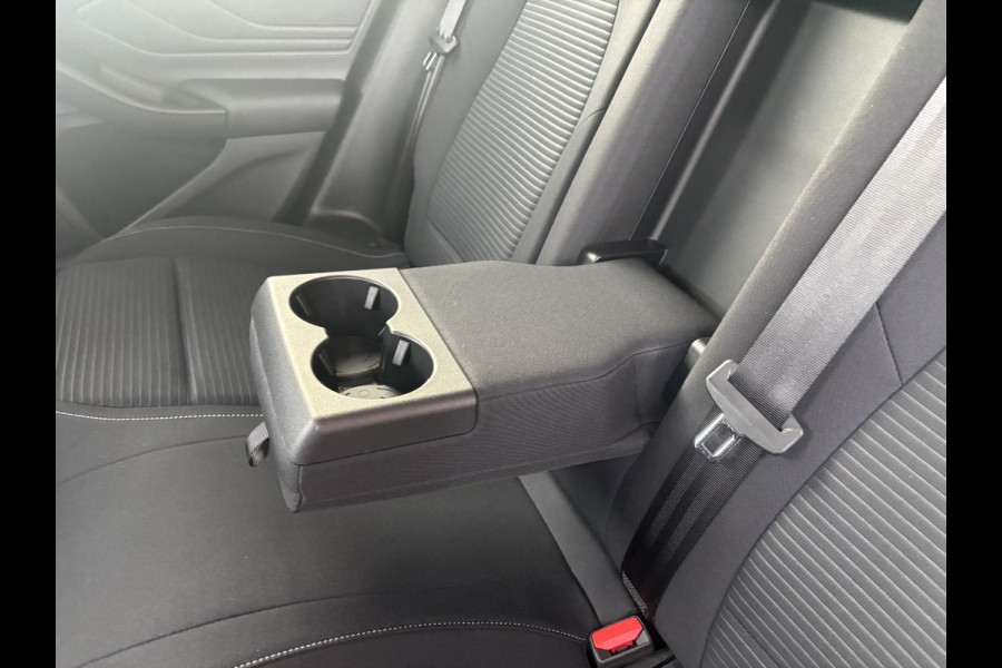 Ford Focus 1.0 EcoBoost Titanium Business 125pk | Adaptieve Cruise Control | LED verlichting | Camera | B&O Sound | Winterpakket | Navigatie | Climate Control