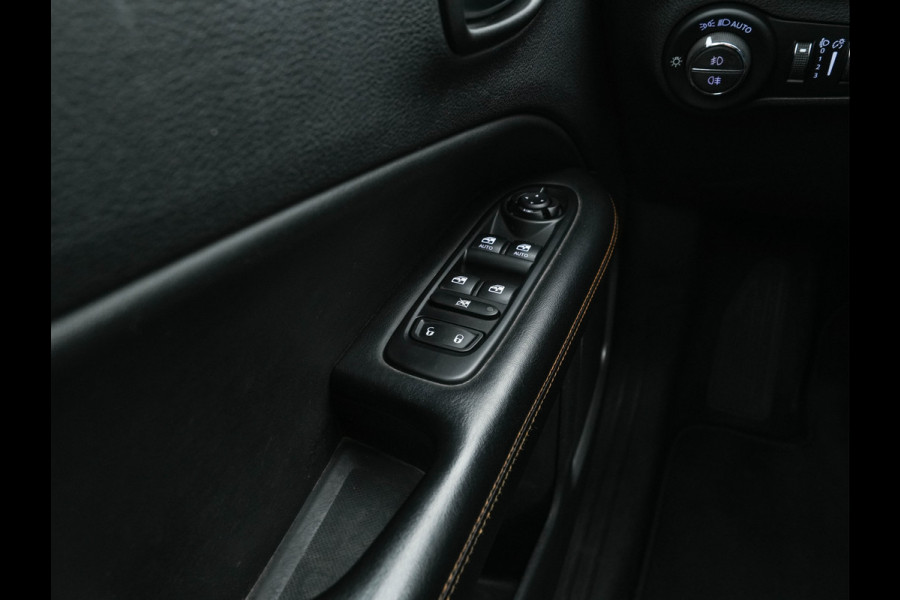 Jeep Compass 1.3T Limited *LEATHER-FABRIC | XENON | NAVI-FULLMAP | KEYLESS | COMFORT-SEATS | CAMERA | PRIVACY-GLASS | DAB | ECC | PDC | CRUISE | 18''ALU*