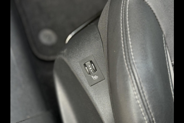 Peugeot 2008 1.2 PureTech Blue Lion 2e Eigenaar|Navi|Trekhaak|D-riem v.v. in 2022|ClimaCruise|PDC|Stoelverwarming|Carplay|APK tot 05-2027