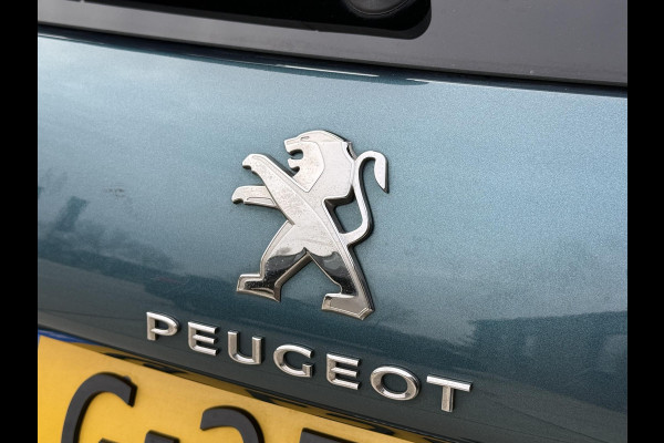 Peugeot 2008 1.2 PureTech Blue Lion 2e Eigenaar|Navi|Trekhaak|D-riem v.v. in 2022|ClimaCruise|PDC|Stoelverwarming|Carplay|APK tot 05-2027