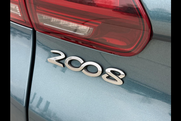 Peugeot 2008 1.2 PureTech Blue Lion 2e Eigenaar|Navi|Trekhaak|D-riem v.v. in 2022|ClimaCruise|PDC|Stoelverwarming|Carplay|APK tot 05-2027